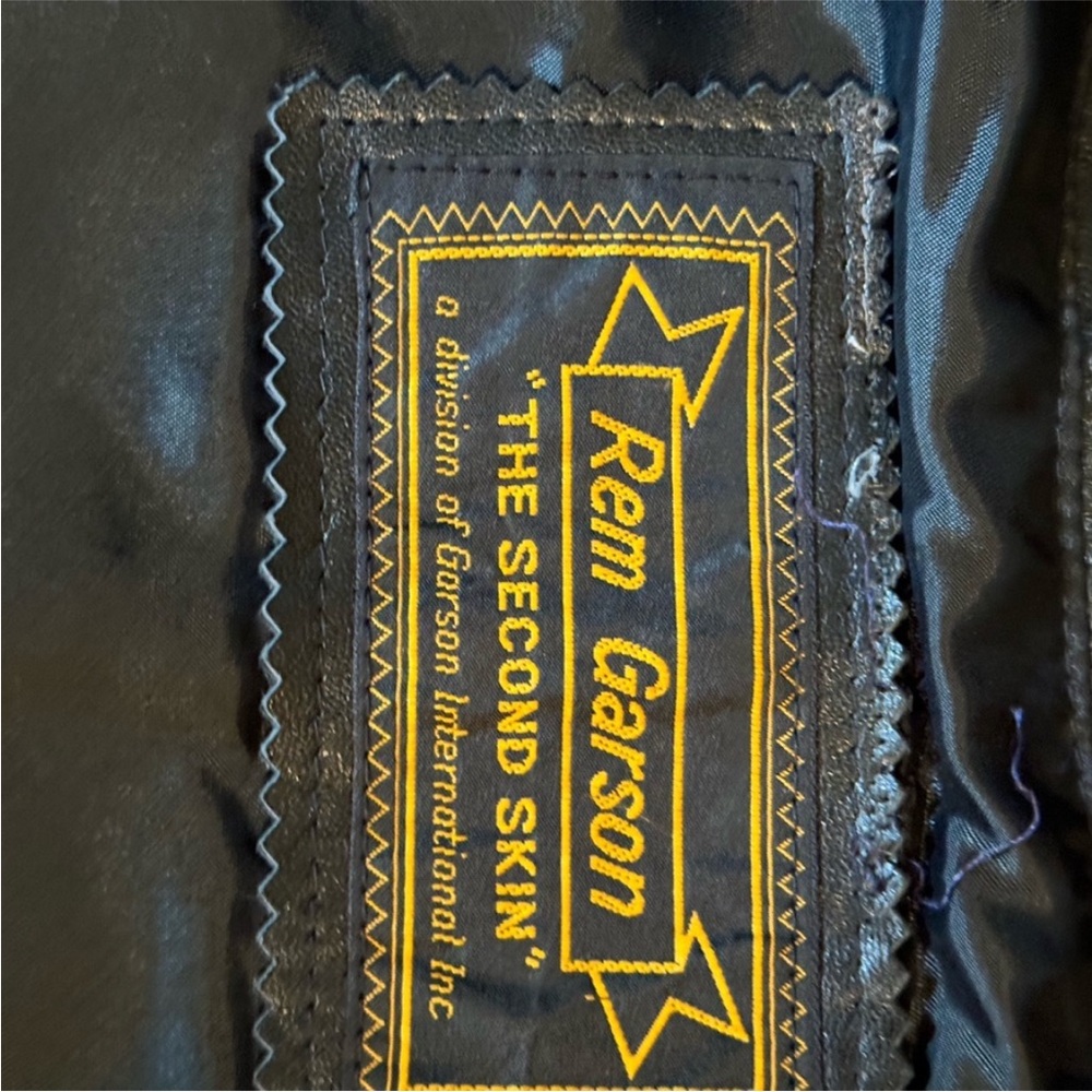 Rem Garson Black Leather Vest with Gold Details Preowned Size:XS NO FLAWS - Picture 3 of 3